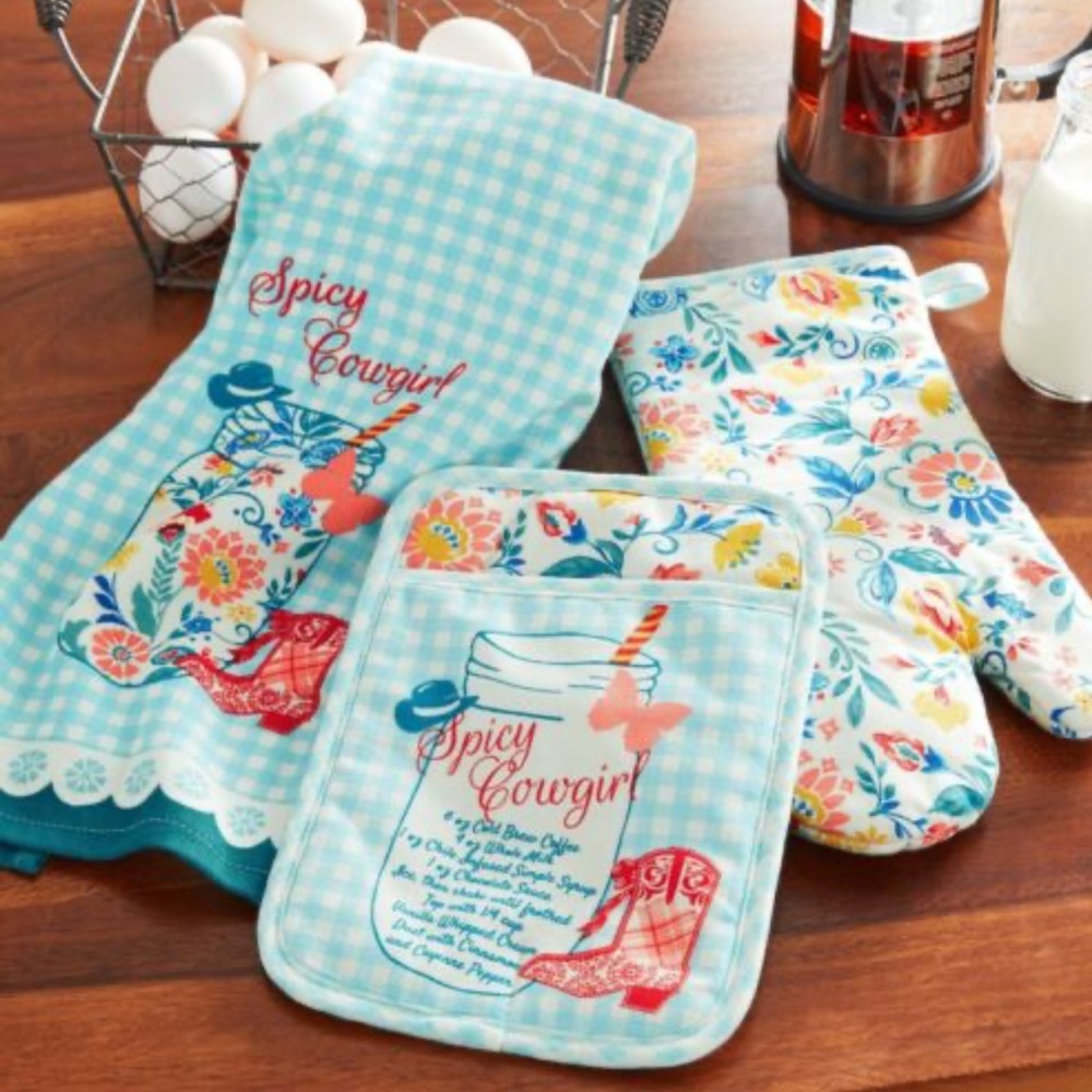 The Pioneer Woman Spicy Cowgirl Kitchen Set - Blue and White